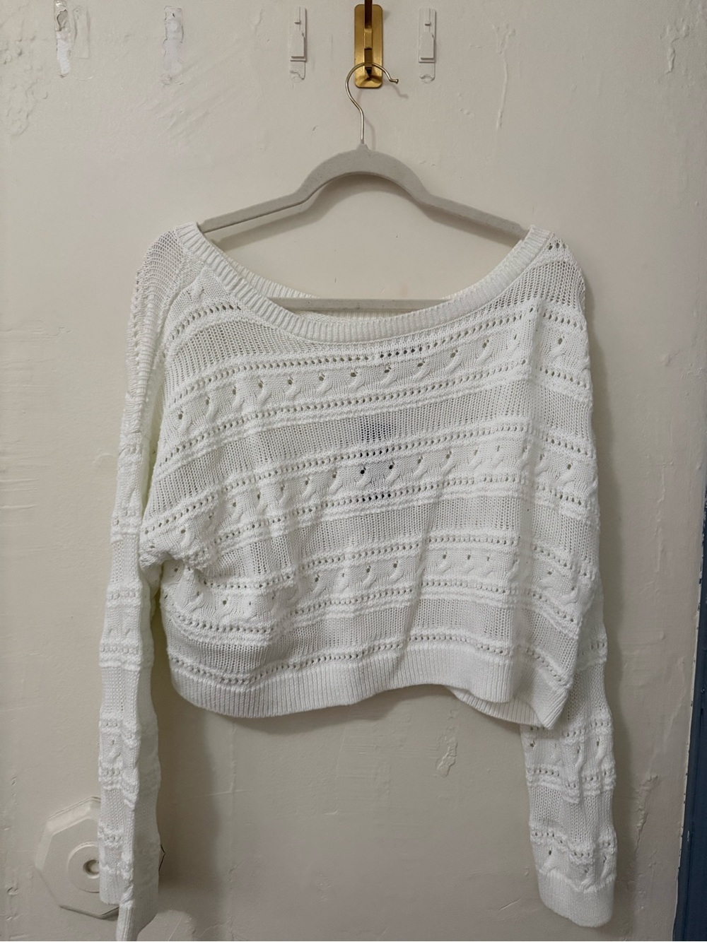 NWT Hollister White Crochet Crop Sweater - Picture 5 of 8